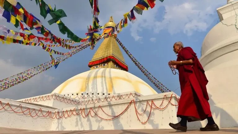 Circumambulation Of Bouddha 1 768x432