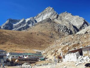 Lobuche Nepal 300x225