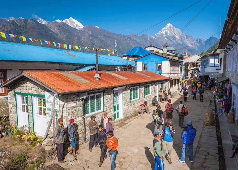Lukla Town 768x549
